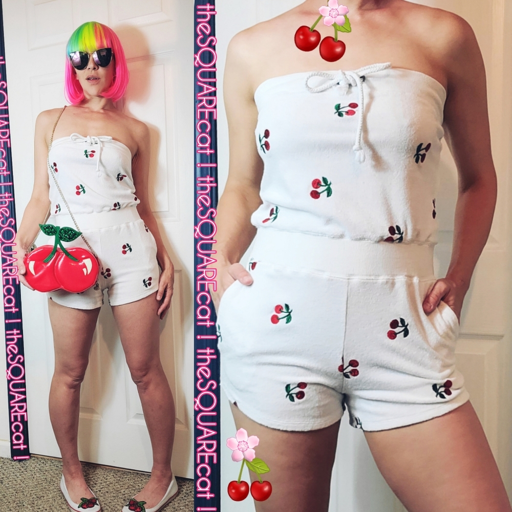 Betsey Johnson 🍒 vintage Cherry fruit embroidery strapless sexy pin-up romper🍒